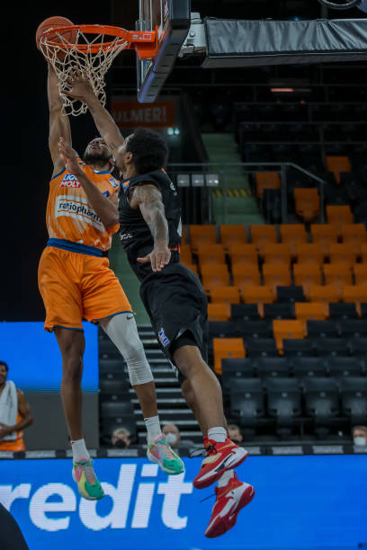 中场失控而 中场失控而