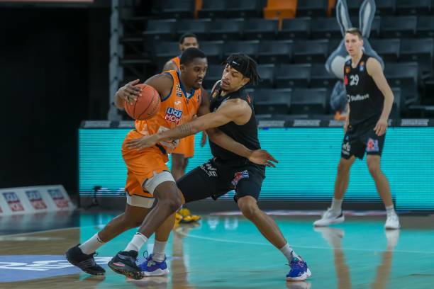 津的比赛中 津的比赛中