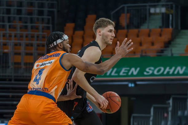 要在锋线以 要在锋线以