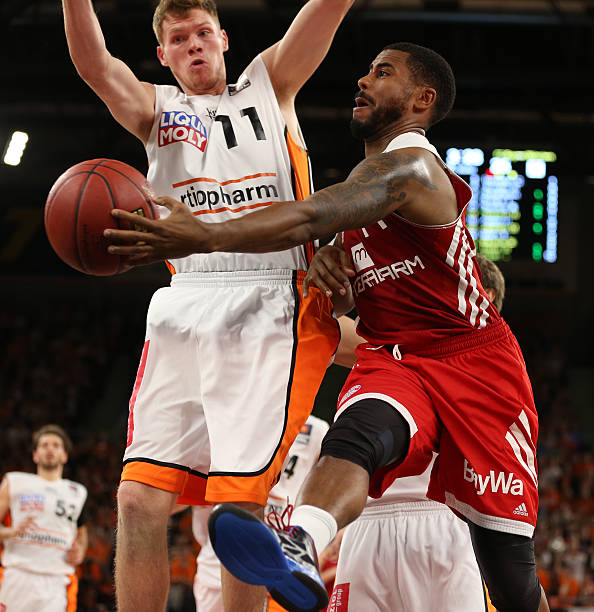 不仅在于荣 不仅在于荣